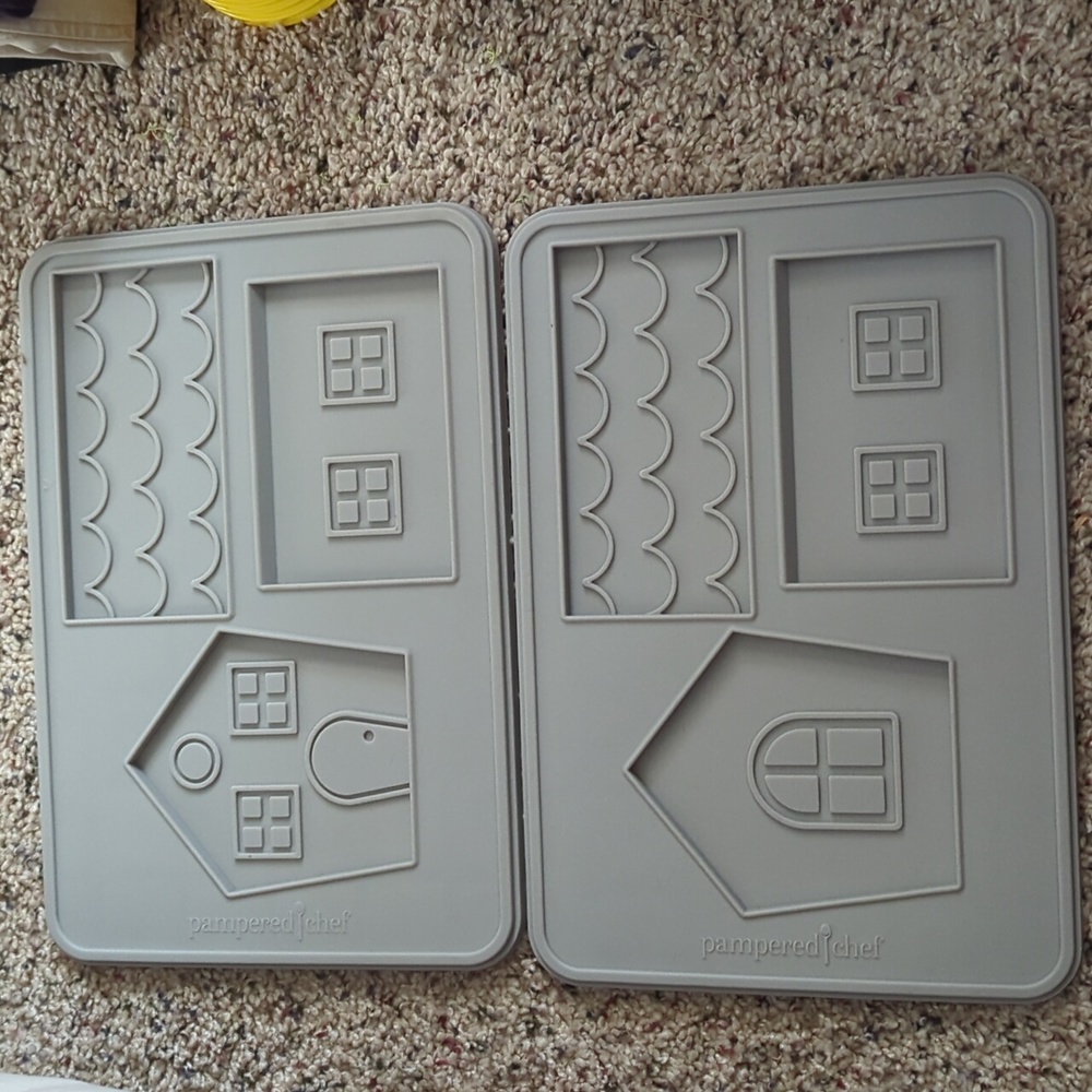 Pampered Chef cookie house mold